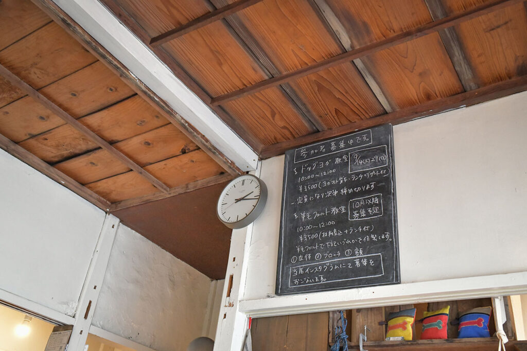 レインドッグスカフェの店内